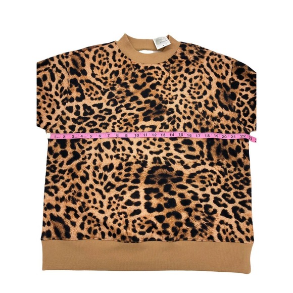 $49 Bp Womens Mock Neck Graphic Sweatshirt In Tan Simple Leopard Print SZ-Medium - Picture 4 of 9
